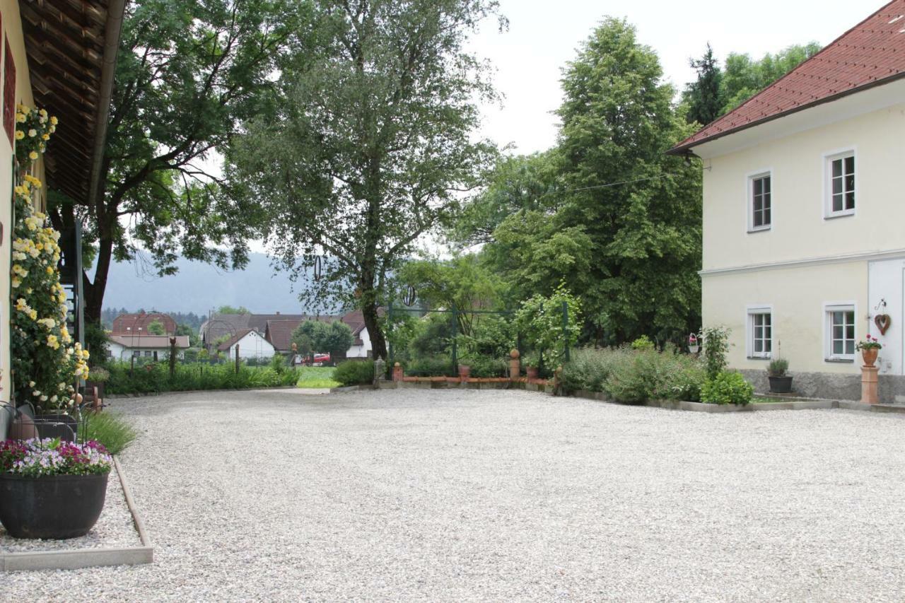Gutshof Bartl 1 Klagenfurt am Woerthersee Exterior foto