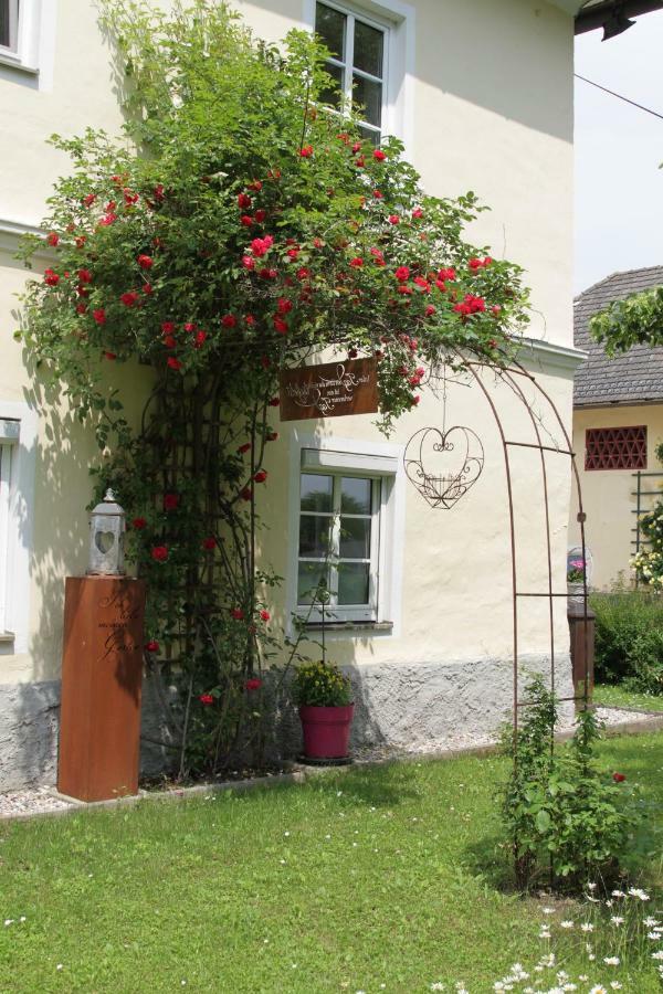 Gutshof Bartl 1 Klagenfurt am Woerthersee Exterior foto